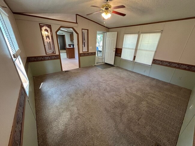 Building Photo - 3 Bed 2 Bath Mobile Home with Fenced Yard and Storage Shed