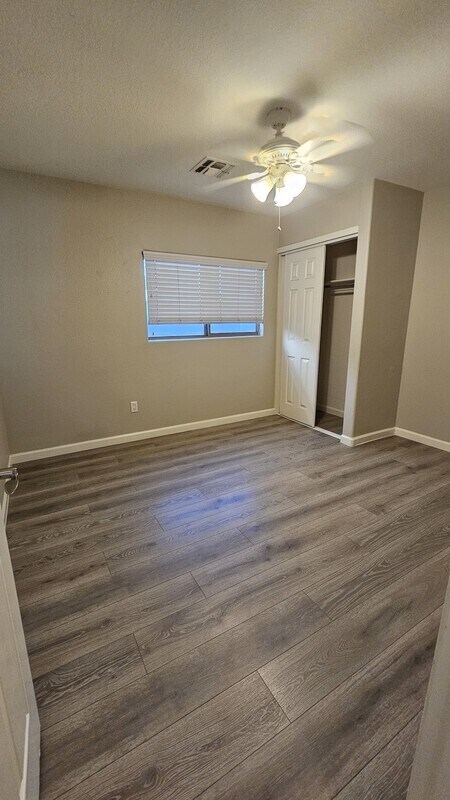 Building Photo - 711 S Roca St