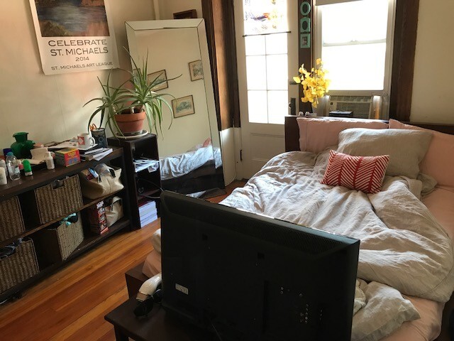 Building Photo - 1589 Beacon St