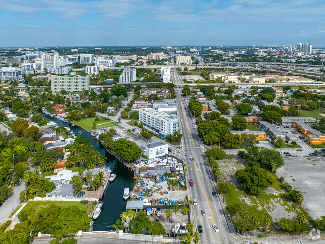 820 NW 7th Ave Miami, FL 33136 - The Atrium at Spring Garden