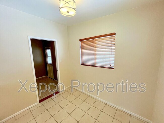Building Photo - 4019 Cll San Raphael
