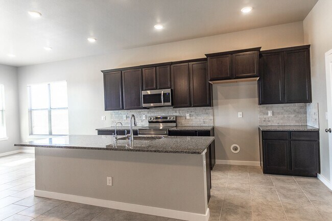 Building Photo - Pre-Leasing - 4 bed/2 bath Frenship School...