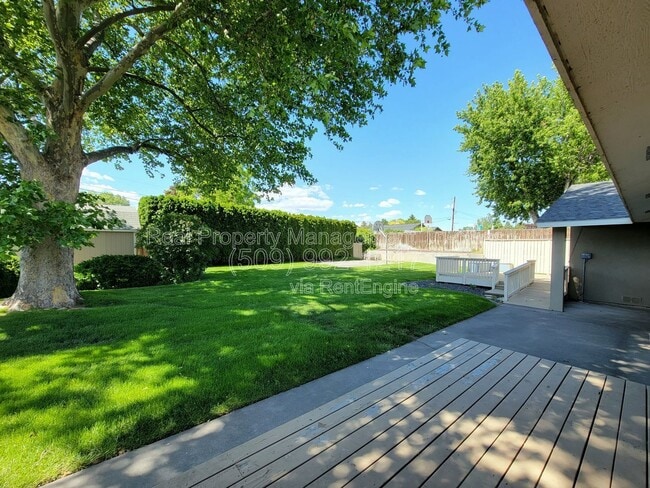 Building Photo - 3812 Rd 109