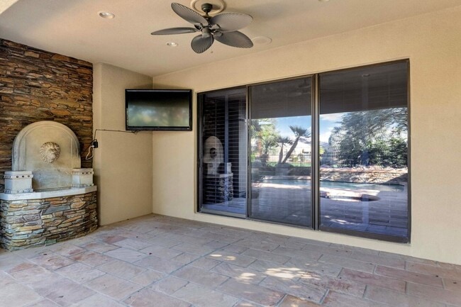 Building Photo - 7878 E Gainey Ranch Rd