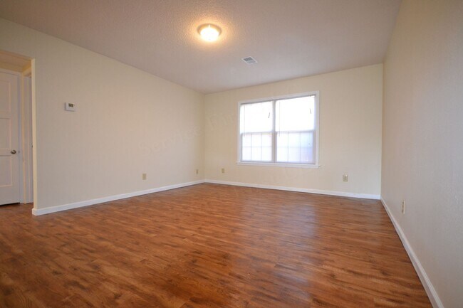 Building Photo - Marionville Southview I Apartments