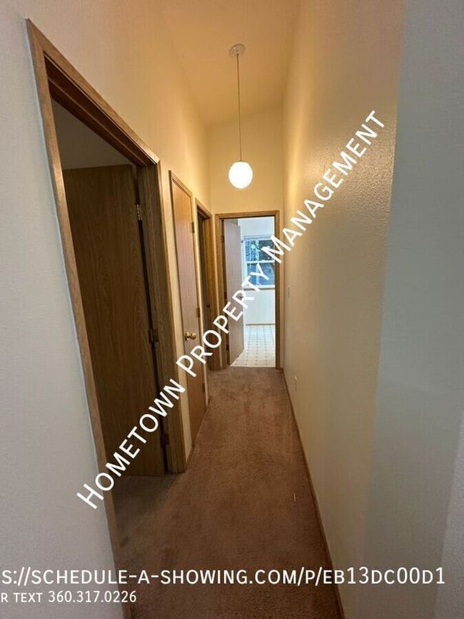 Building Photo - 5622 29th Ct SE