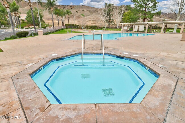 Building Photo - 12057 Falcon Crest Way