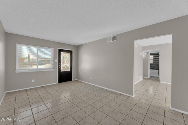 Building Photo - 228 Caribe Cir