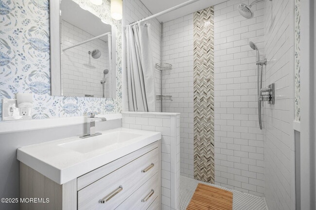 Building Photo - 50 Waverly Pl