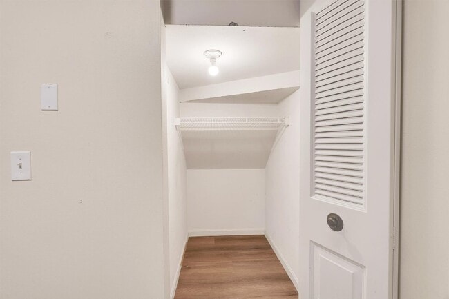 Building Photo - 1512 Oriole Ln