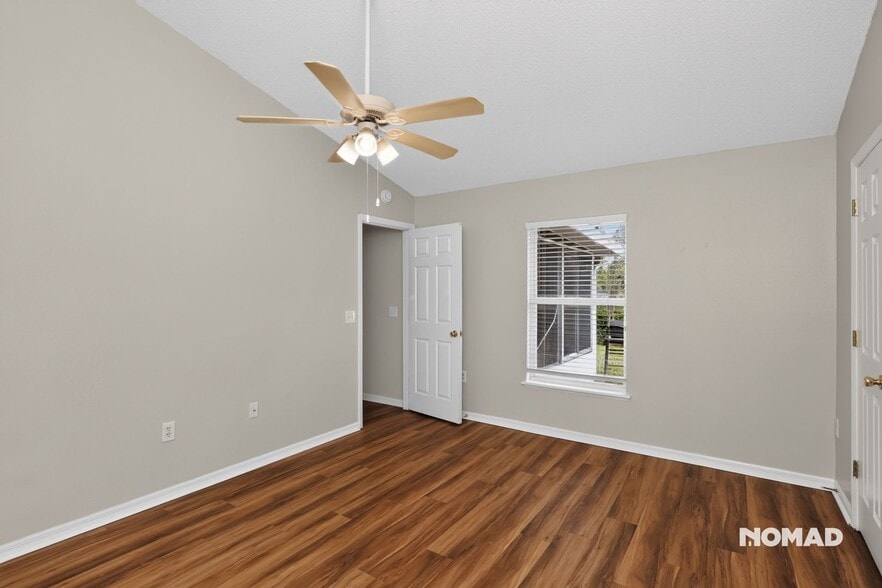 Building Photo - 14169 Spring Hill Dr