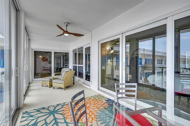 Building Photo - 111 N Pompano Beach Blvd