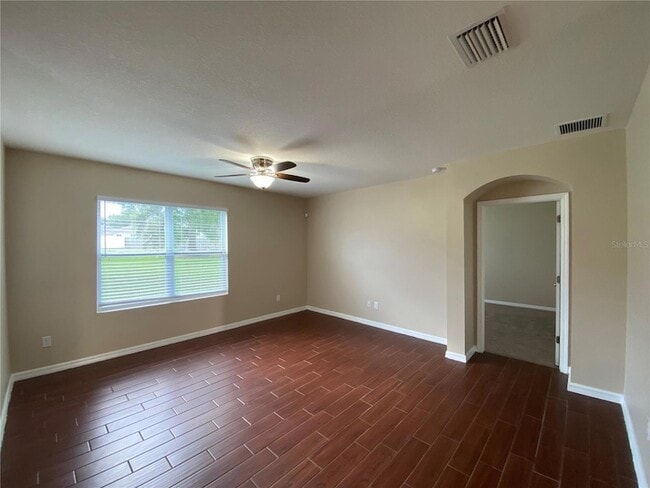 Building Photo - 2720 NE 46th Ave