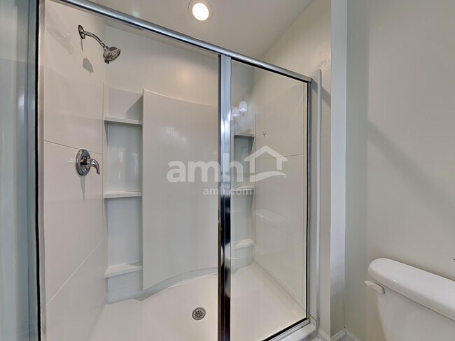 Building Photo - 509 Wayton Cir