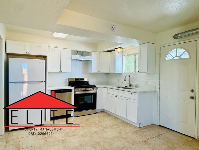 Building Photo - 332AL