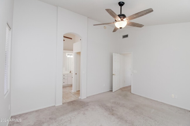 Building Photo - 1375 W Musket Way