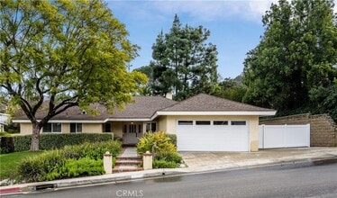 Building Photo - 3150 Dona Maria Dr