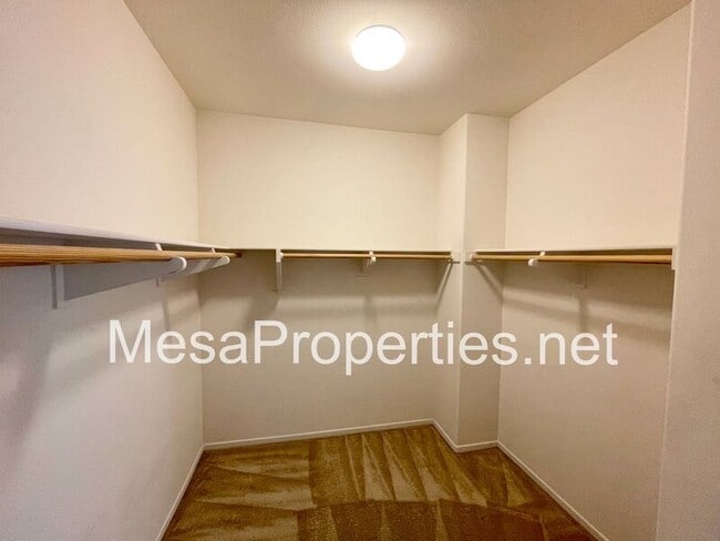 Building Photo - 3230 E Yountville Dr