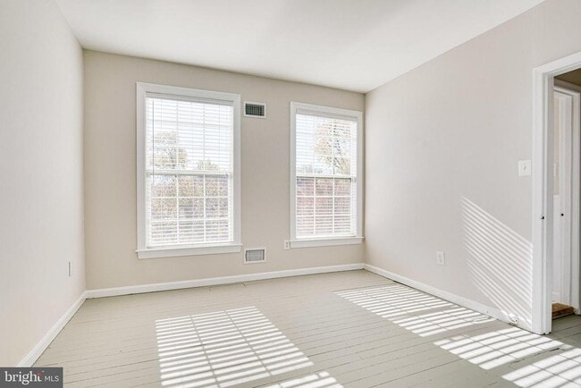 Building Photo - 504 E Bellefonte Ave