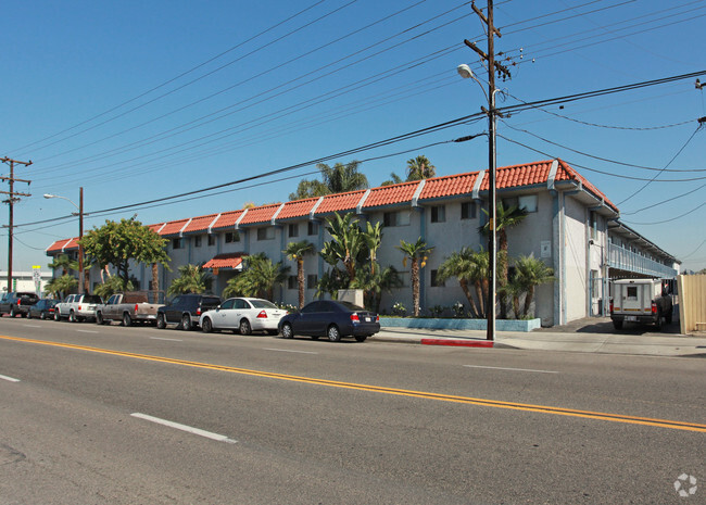 Primary Photo - Marine Bay Apartments