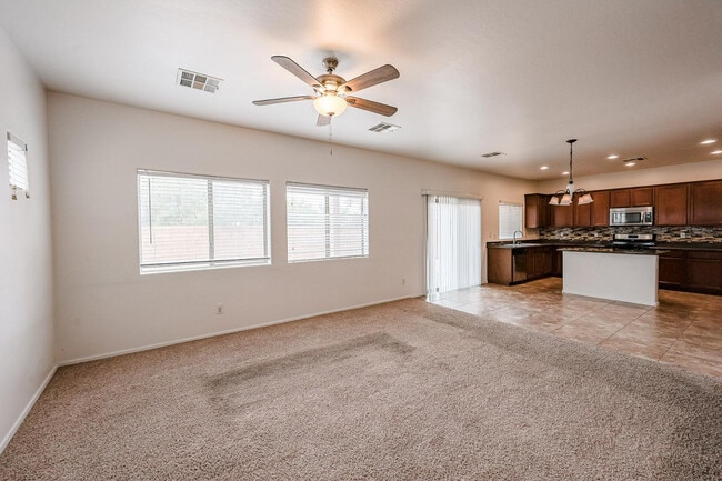 Building Photo - 12039 W Leather Ln