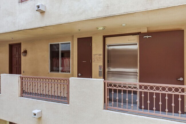 Building Photo - Massive Three Bedroom Two Bath Condo Available now!
