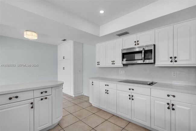 Building Photo - 18370 SW 212th St