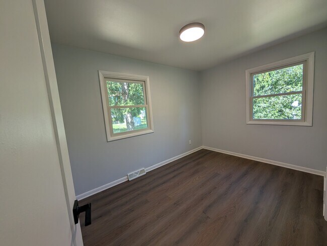 Building Photo - 2535 Sears Rd