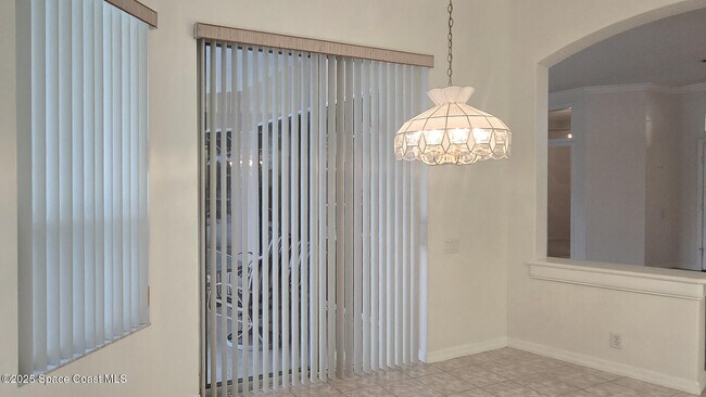 Building Photo - 7989 Bradwick Way