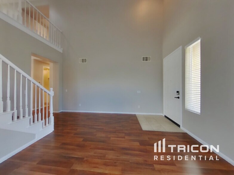 Building Photo - 3152 Legacy Ln