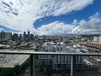 Building Photo - 2510
