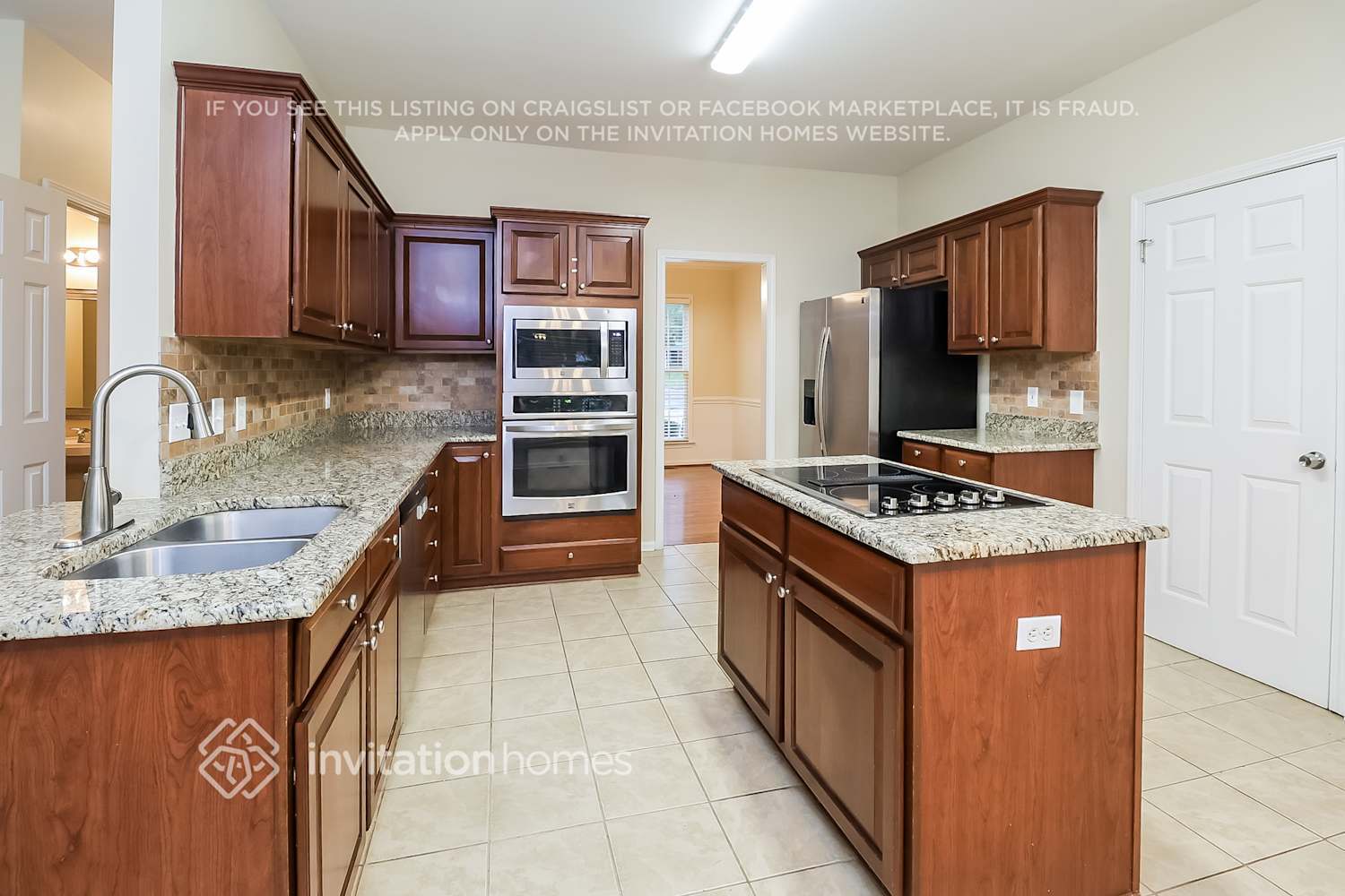 Building Photo - 17400 Cambridge Grove Dr