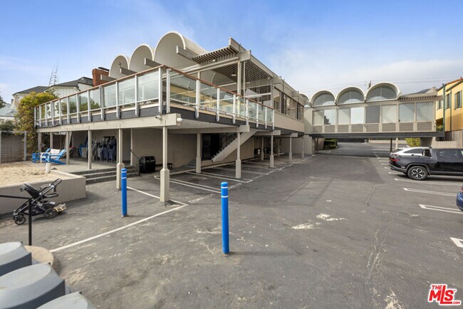 Building Photo - 30611 Las Estrellas Dr