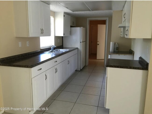 Building Photo - 9619 Langan St