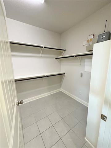 Building Photo - 6329 Saddlebrook Way