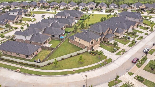 Building Photo - 9244 Inland Leather Ln