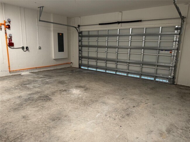 Building Photo - 104 SW 184th Way