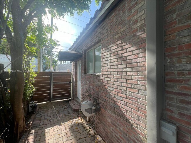 Building Photo - 1351 Lenox Ave.
