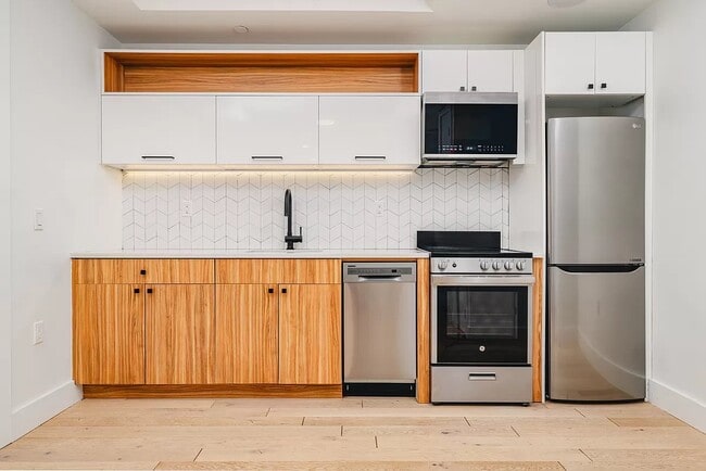 Building Photo - 60 West 125th Street