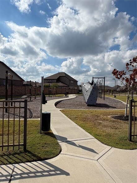 Building Photo - 12806 Crombie Dr