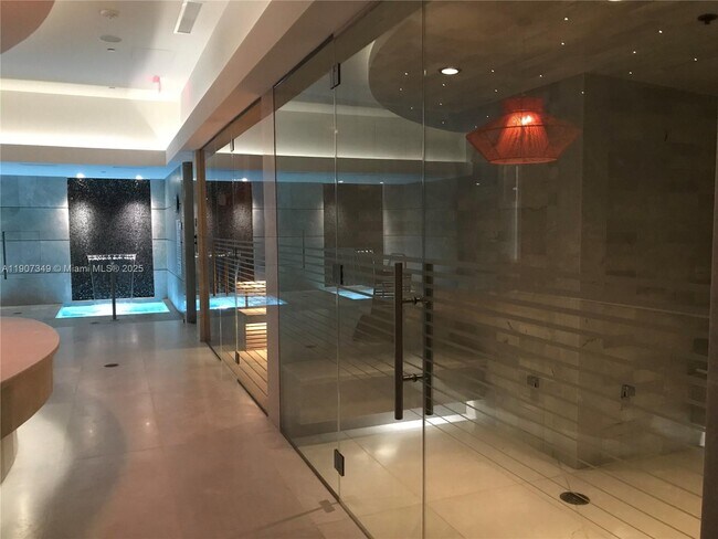 Building Photo - 1010 Brickell Ave