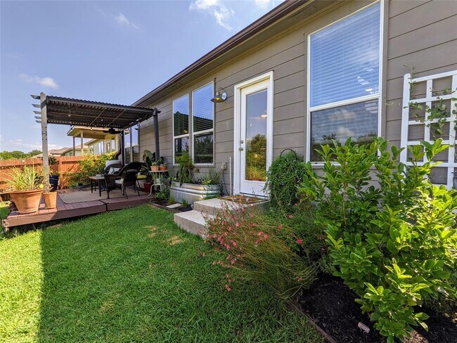 Building Photo - 5508 Nelson Oaks Dr