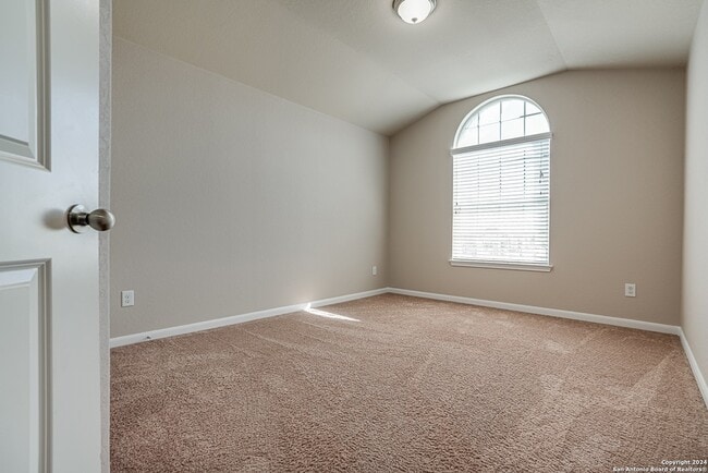 Building Photo - 2307 Clover Ridge