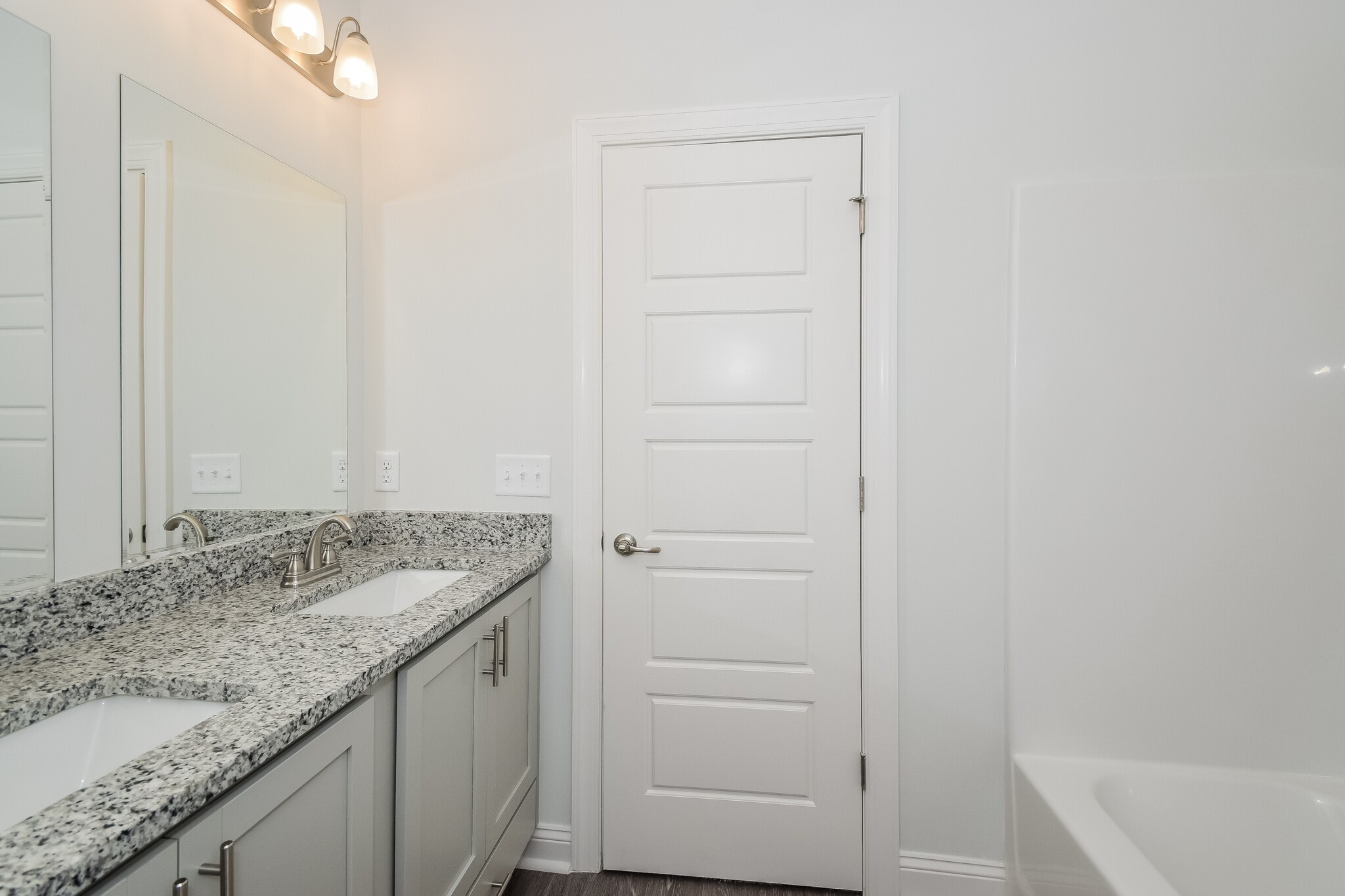 Building Photo - 1168 Walker Point Way