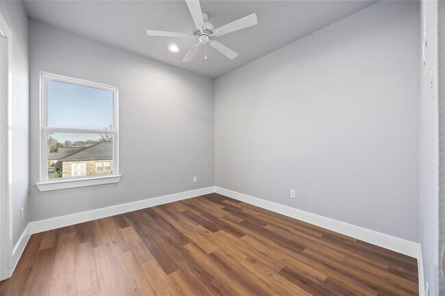 Building Photo - 6710 Letcher St