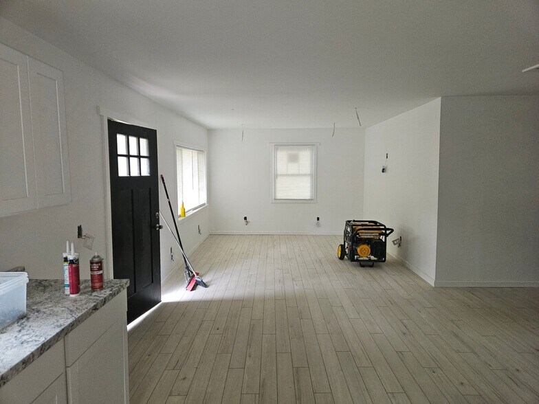 Building Photo - 1157 Faulkner Rd