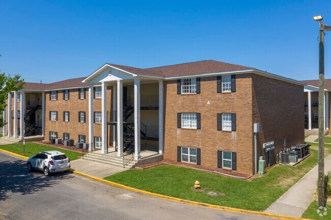 THE DOWNTOWNER - Augusta, GA | Apartment Finder