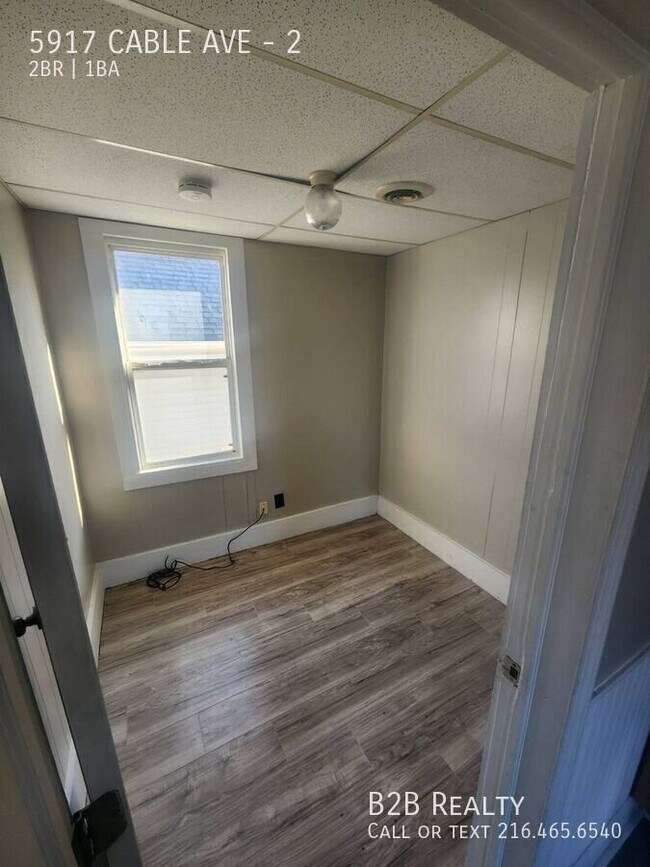 Building Photo - 5917 Cable Ave
