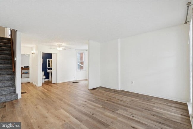 Building Photo - 429 Church St