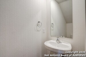 Building Photo - 11011 Eyelet Hbr